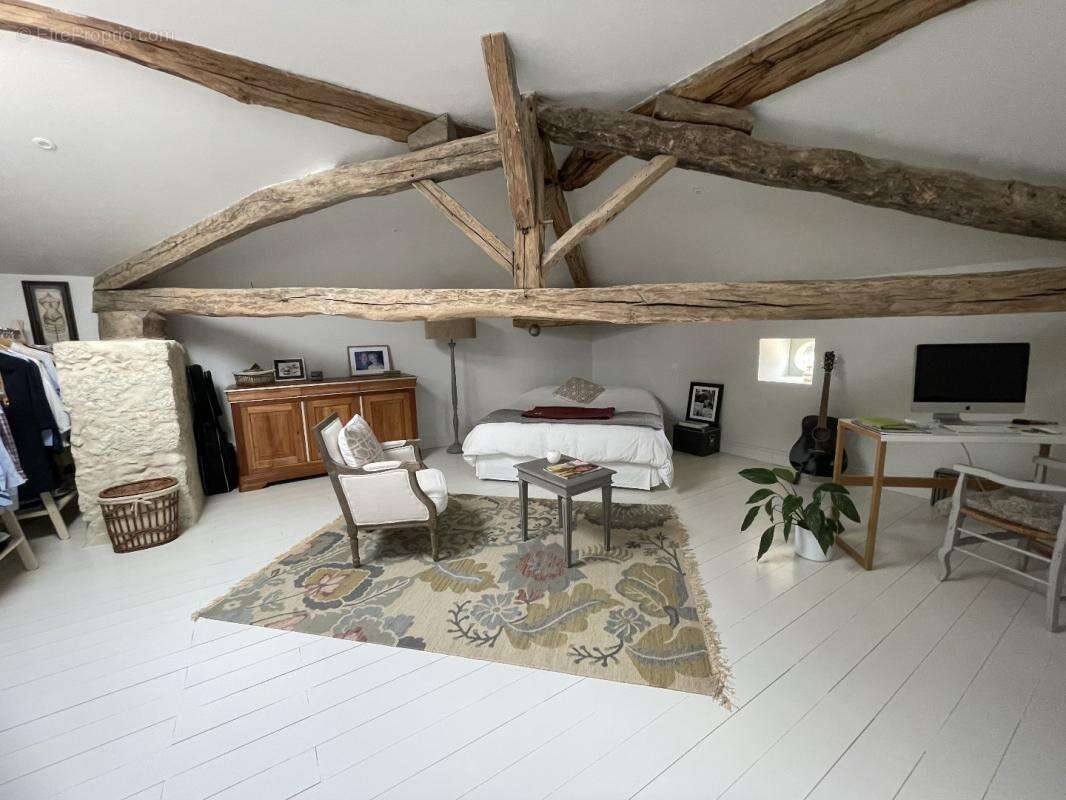 Maison à LA ROMIEU
