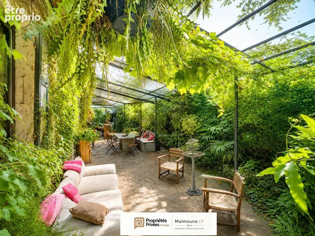 Maison, Gilly Sur Isère 15 pièces  353 m2 + dépendance de 200 m² - photo 1