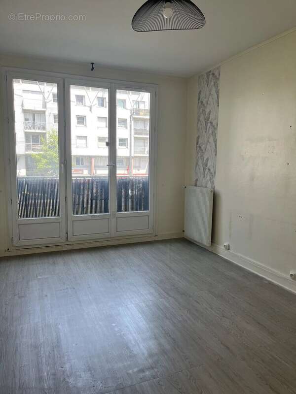 Appartement à THIAIS