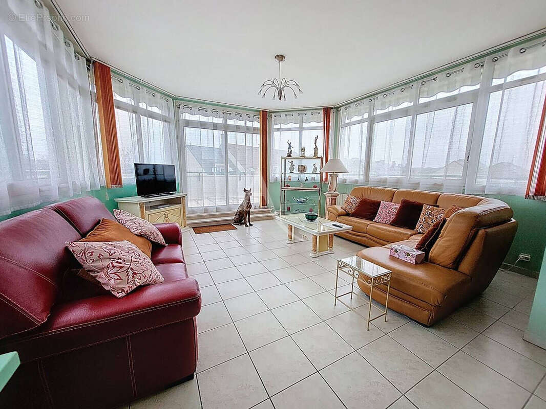 Appartement à OZOIR-LA-FERRIERE