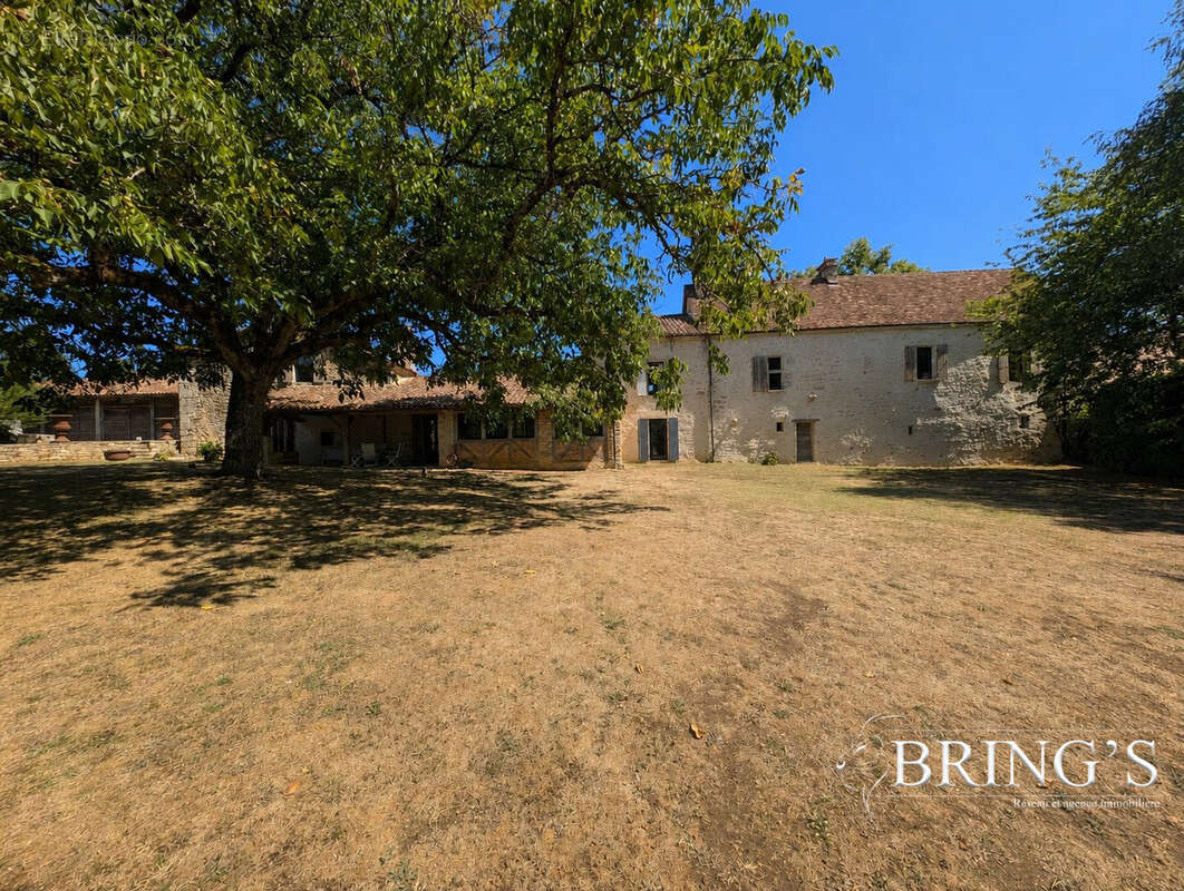 Maison 310 m² à Savignac-Les-Eglises  - photo 5