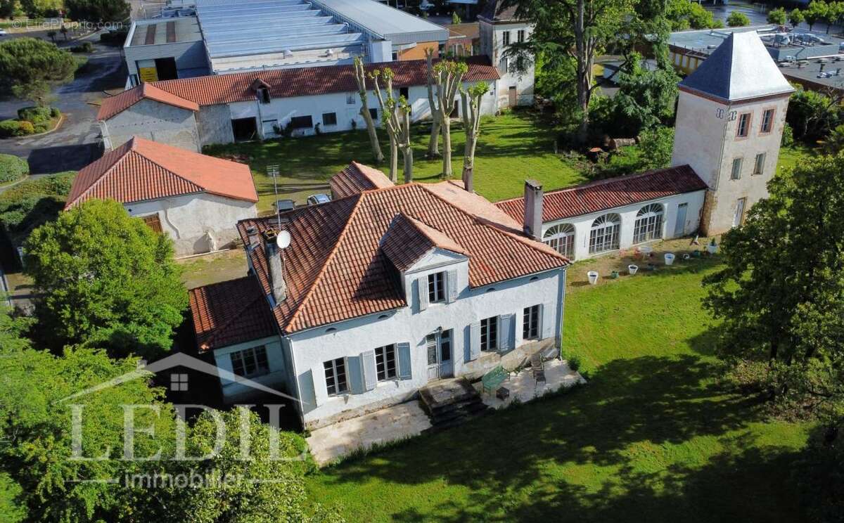 Domaine Historique avec Gîte - photo 3
