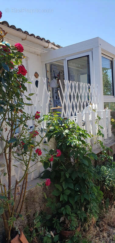 Maison à LA TOUR-SUR-ORB