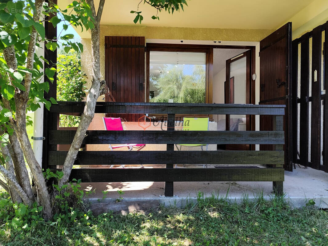Appartement à LAYE
