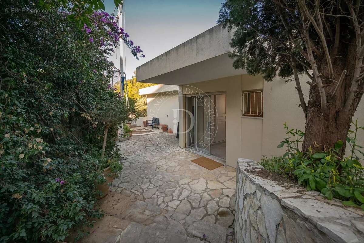 Appartement à VILLEFRANCHE-SUR-MER