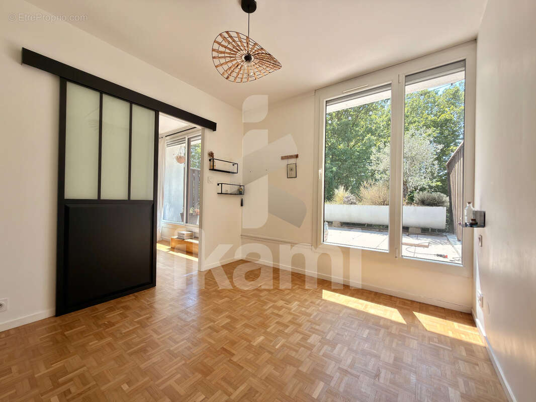 T2 rénové avec grande terrasse   Meylan, au calme et sans vis-à-vis - photo 6