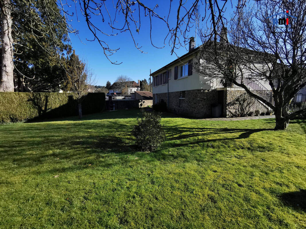 Maison à LONGNY-AU-PERCHE