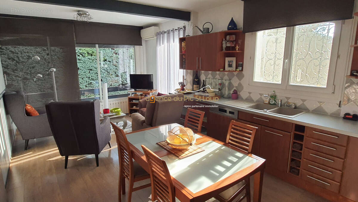 GRANDE CUISINE INDEPENDANTE - Maison à SAINT-GELY-DU-FESC