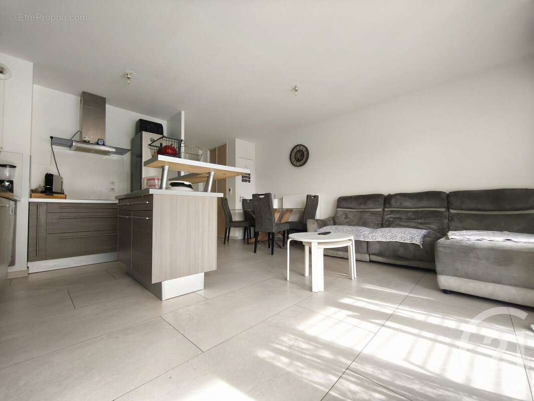 Appartement à SAINT-FONS