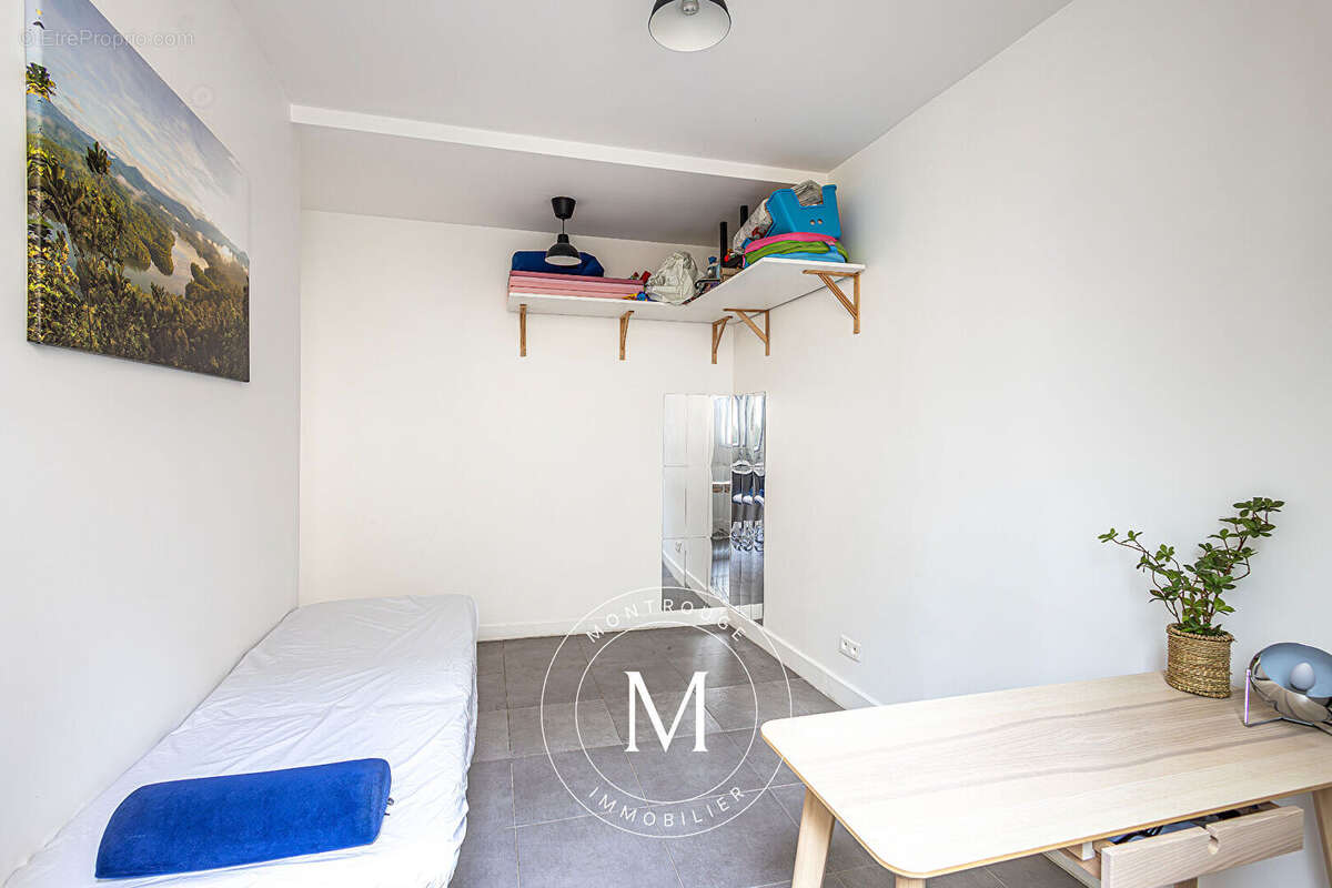Appartement à PARIS-14E