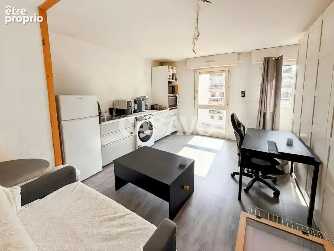 Vente Appartement 1 pièce de 29m² - 33200 Bordeaux - photo 2