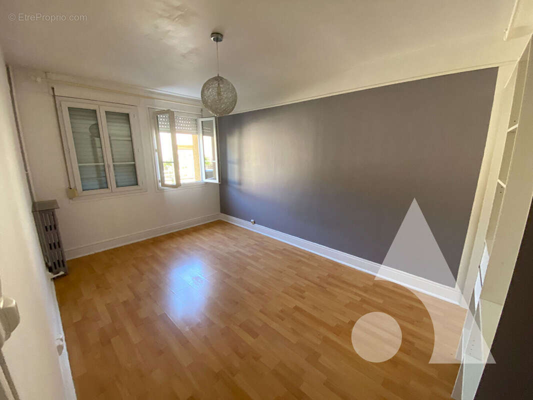 Appartement La Chapelle Saint Luc 3 pièce(s) - photo 5