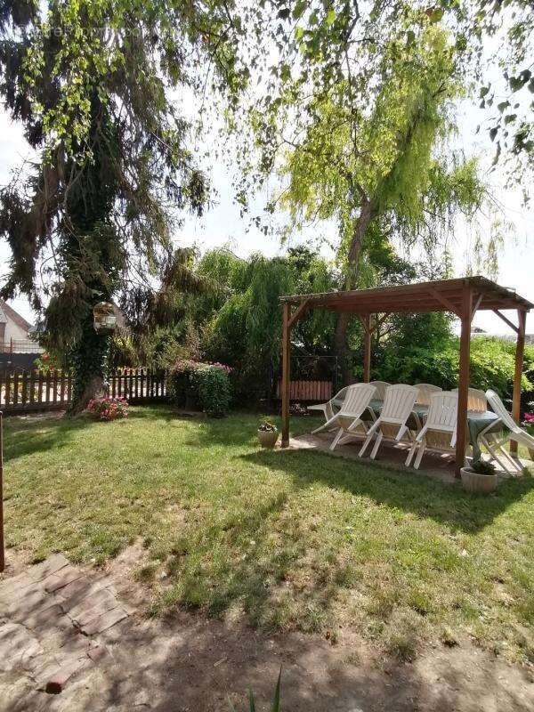 Maison à ORIGNY-SAINTE-BENOITE