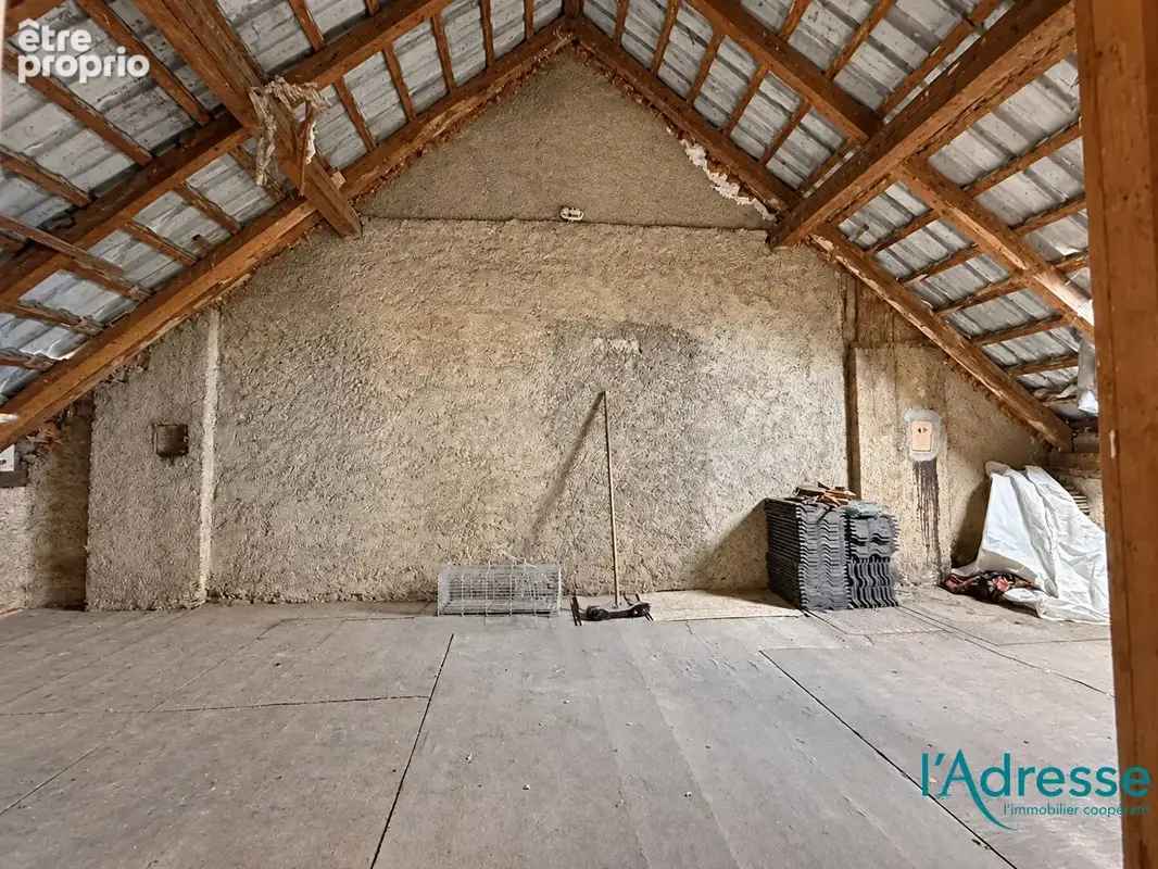 Maison mitoyenne de 91,17 m² avec jardin et dépendance - photo 11