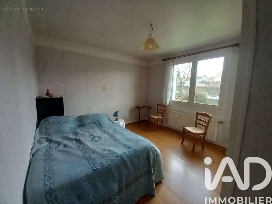 Photo 7 - Maison à COURCITE