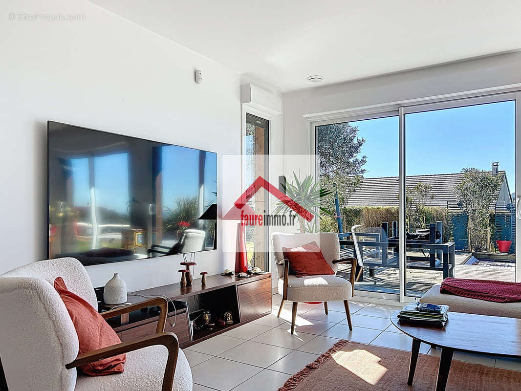 Maison à SAINTE-FEREOLE