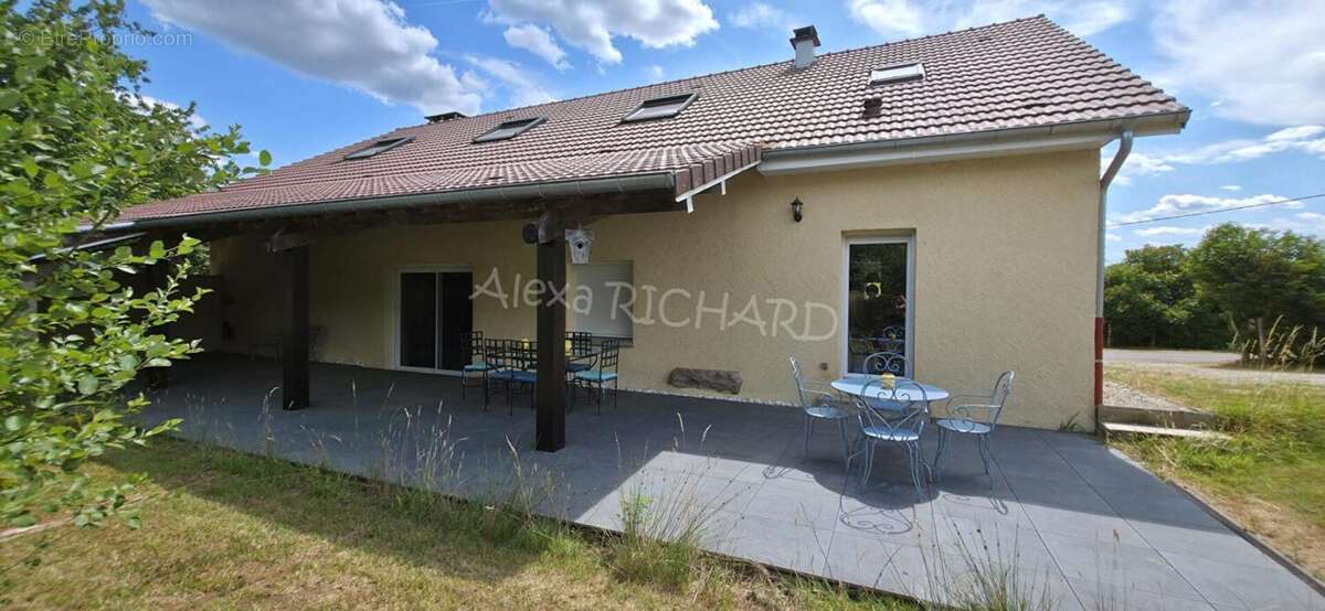 Ensemble immobilier à vendre - photo 2