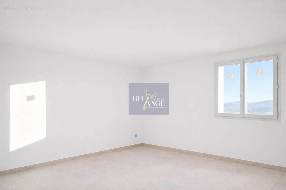 Maison à VALLON-PONT-D'ARC