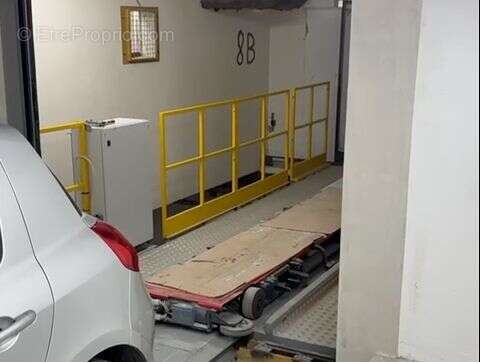 Parking à CANNES