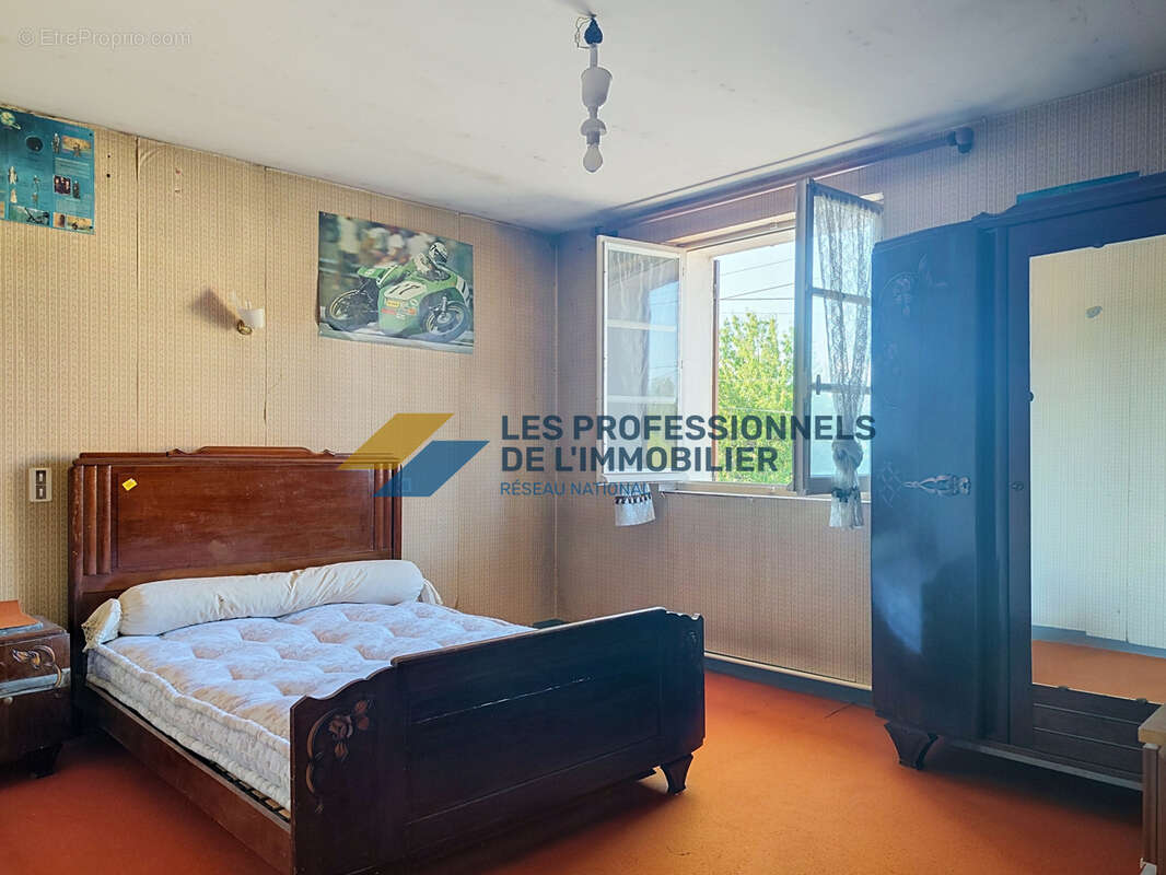 Maison de ville 141 m2 + dépendances / Amilly - photo 12