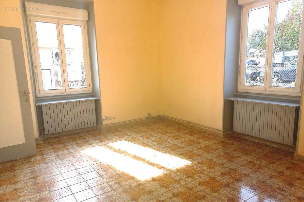 Maison à MONTCEAU-LES-MINES