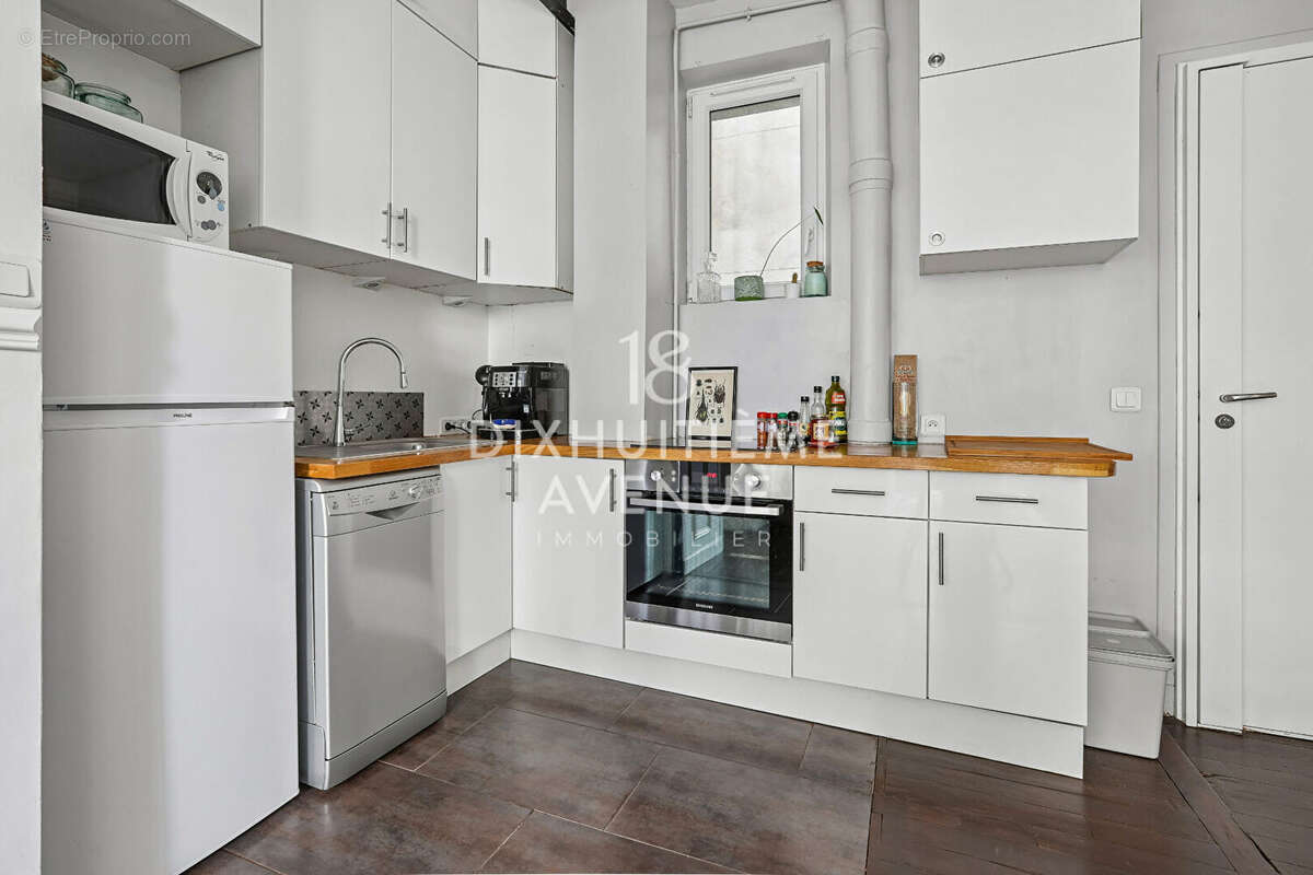 Appartement à PARIS-18E