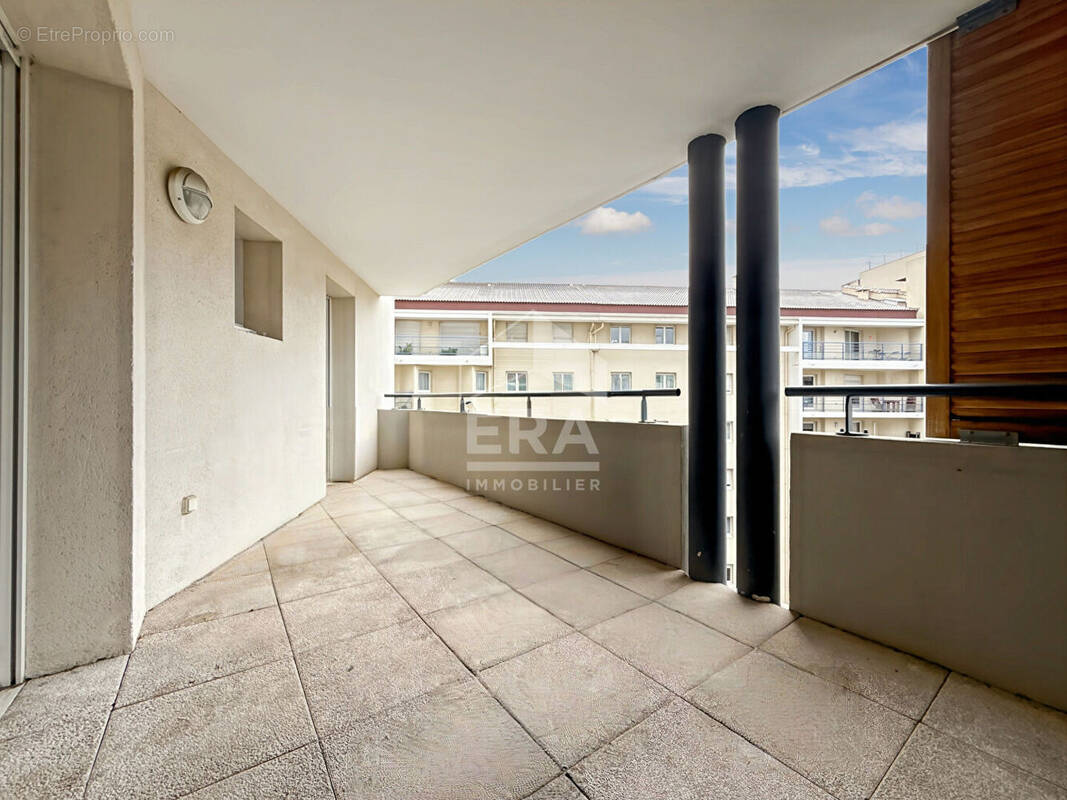 Appartement à MARSEILLE-8E
