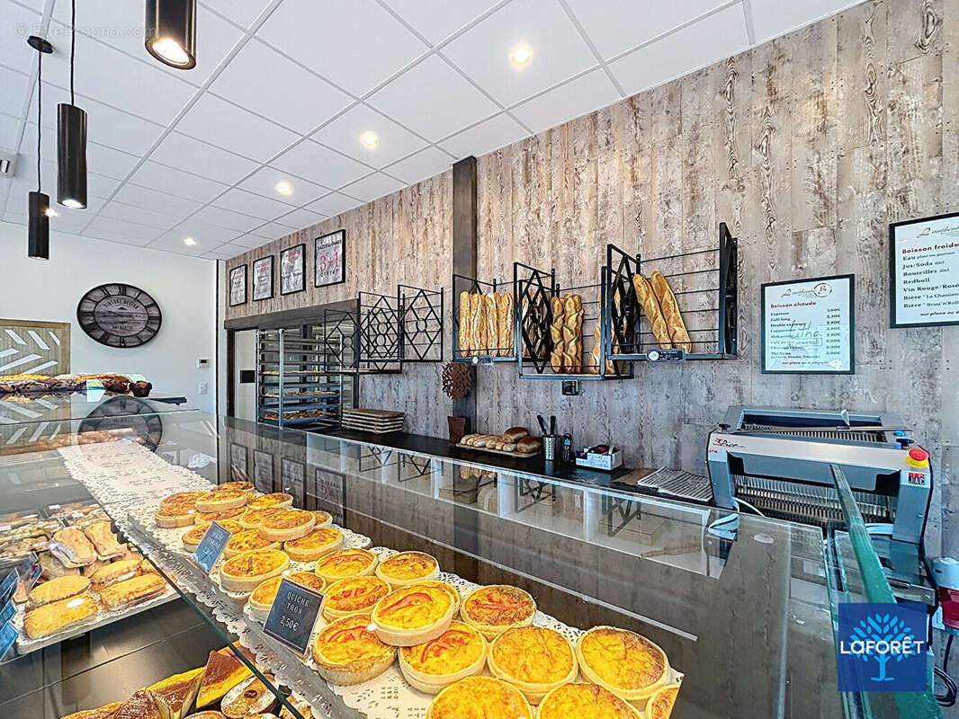 Commerce à SAIZERAIS