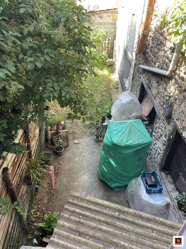 Maison 115 m² à Thiers  - photo 3