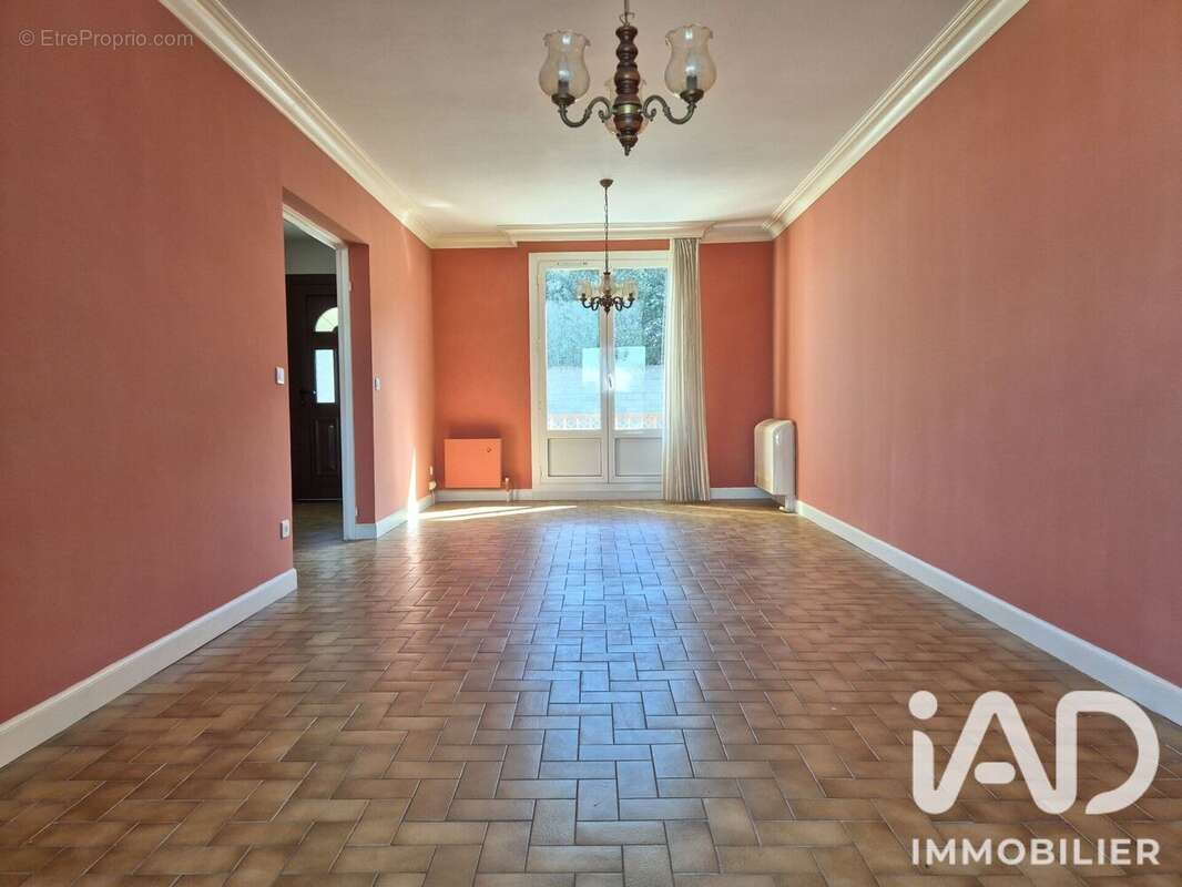 Maison 96 m² à Aiguefonde  - photo 3
