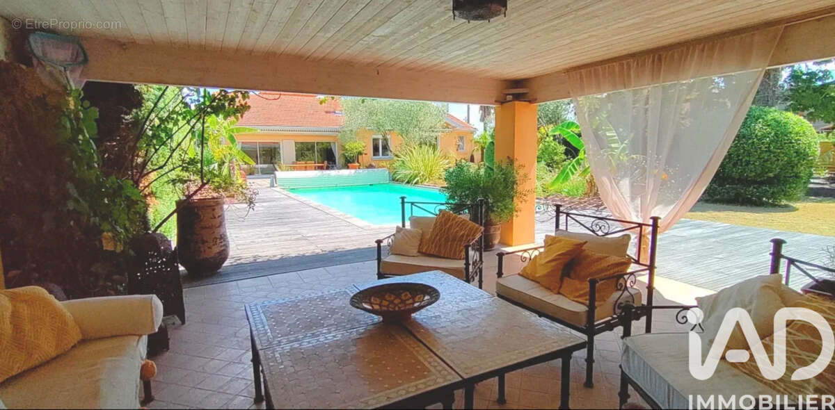 Photo 2 - Maison à AMBARES-ET-LAGRAVE