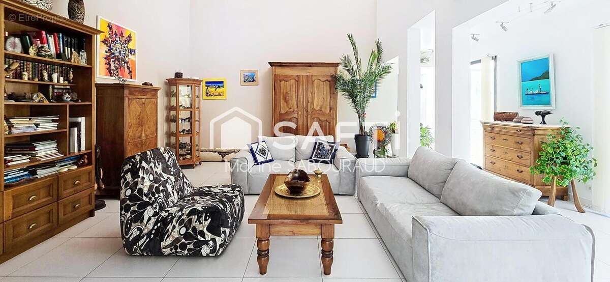 Photo 3 - Maison à REGUSSE