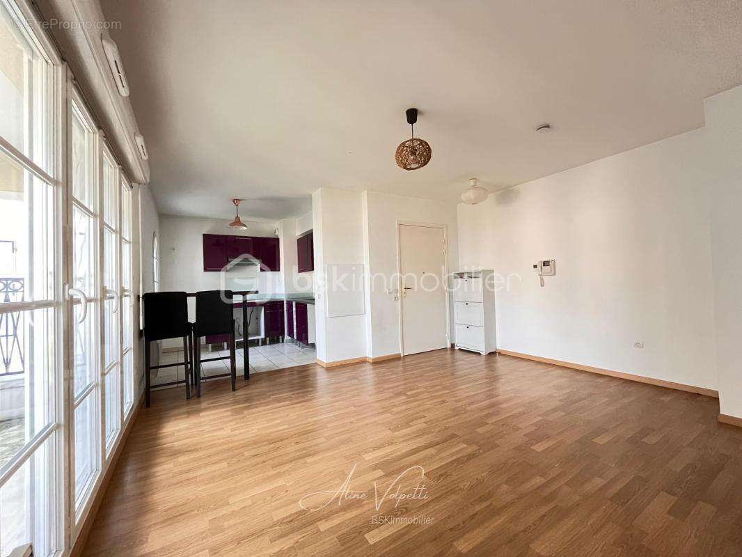 Appartement à MAGNY-LE-HONGRE