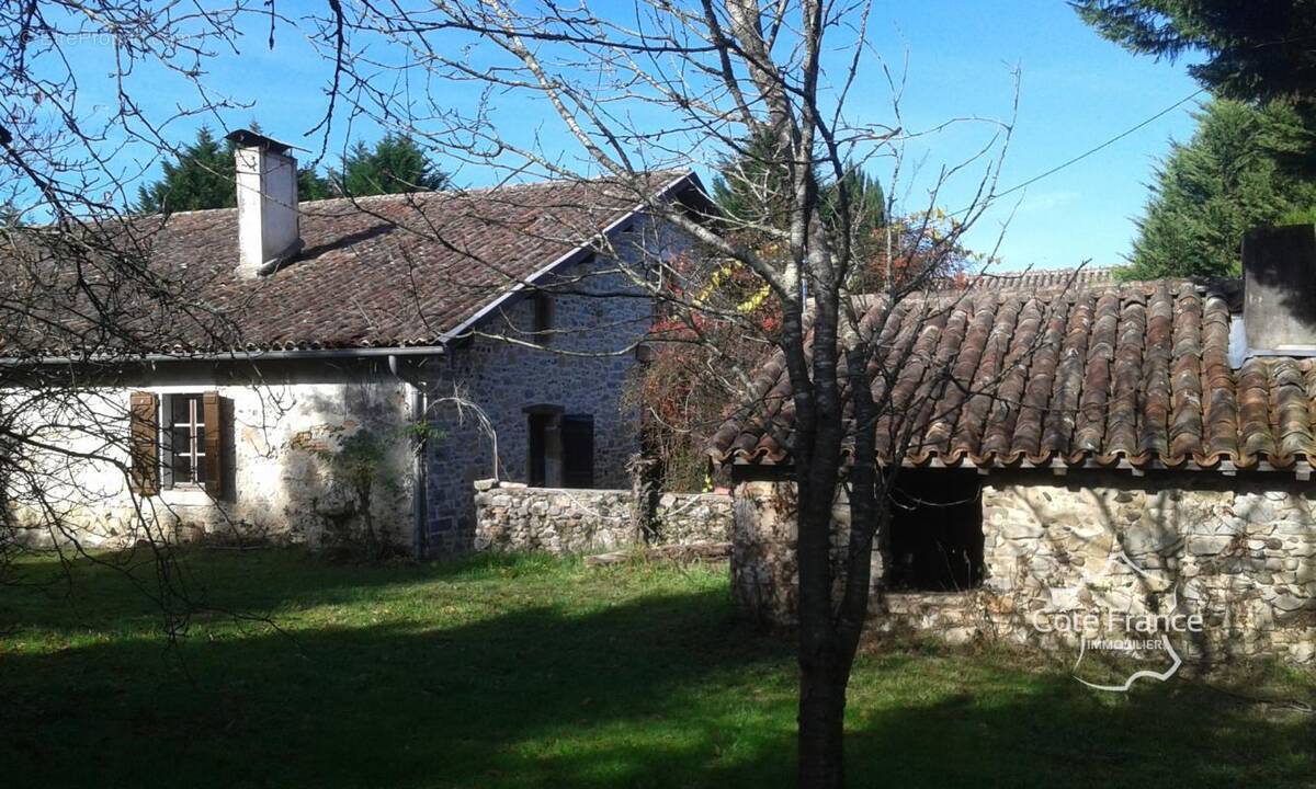 Maison à SAINT-ETIENNE-D'ORTHE