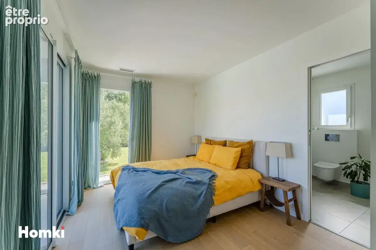 SANGUINET – Maison récente avec piscine, grand terrain et accès direct à la forêt - photo 6