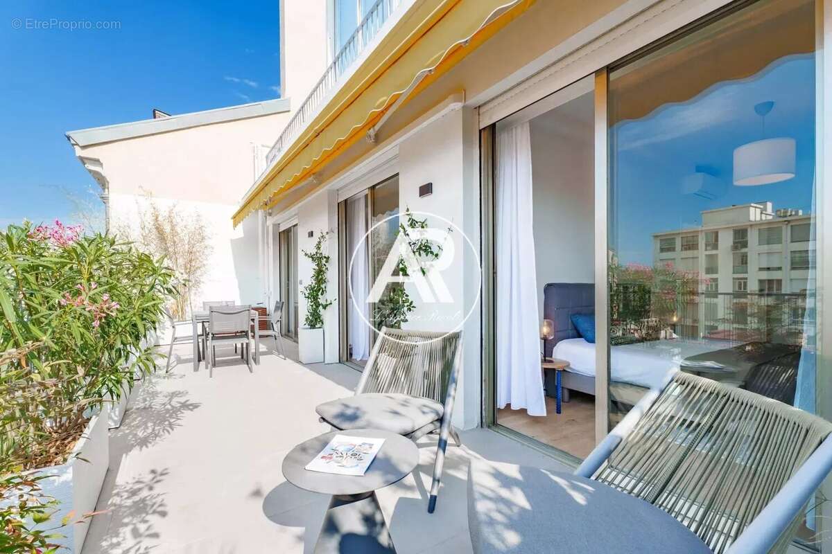 Appartement à NICE