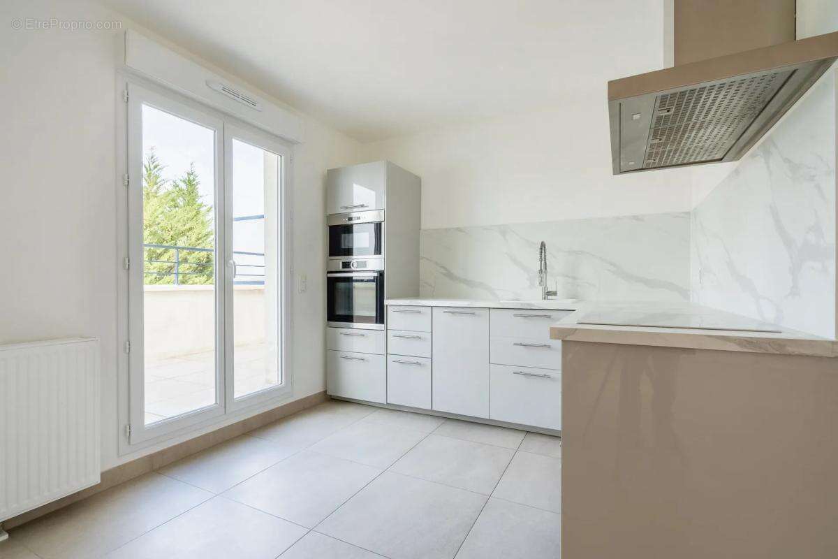 Appartement à NEUILLY-PLAISANCE