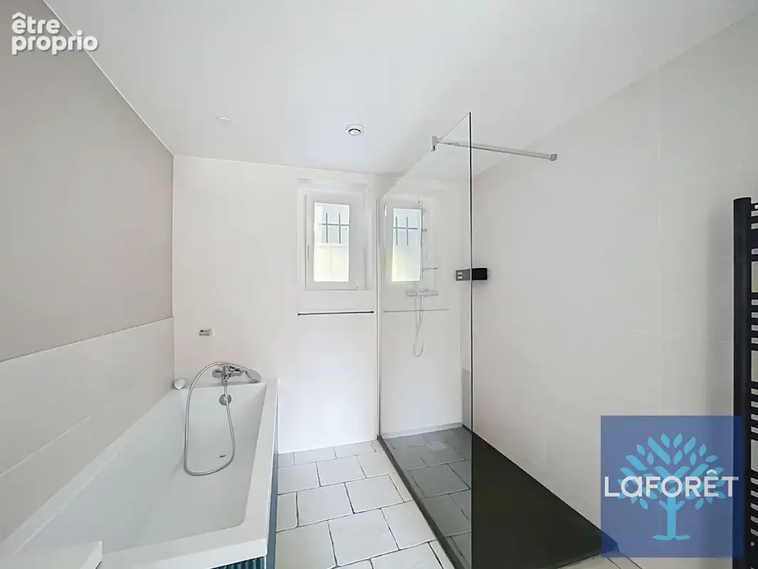 Maison de caractère des années 1920  -190 m² - 5 chambres - piscine - photo 9
