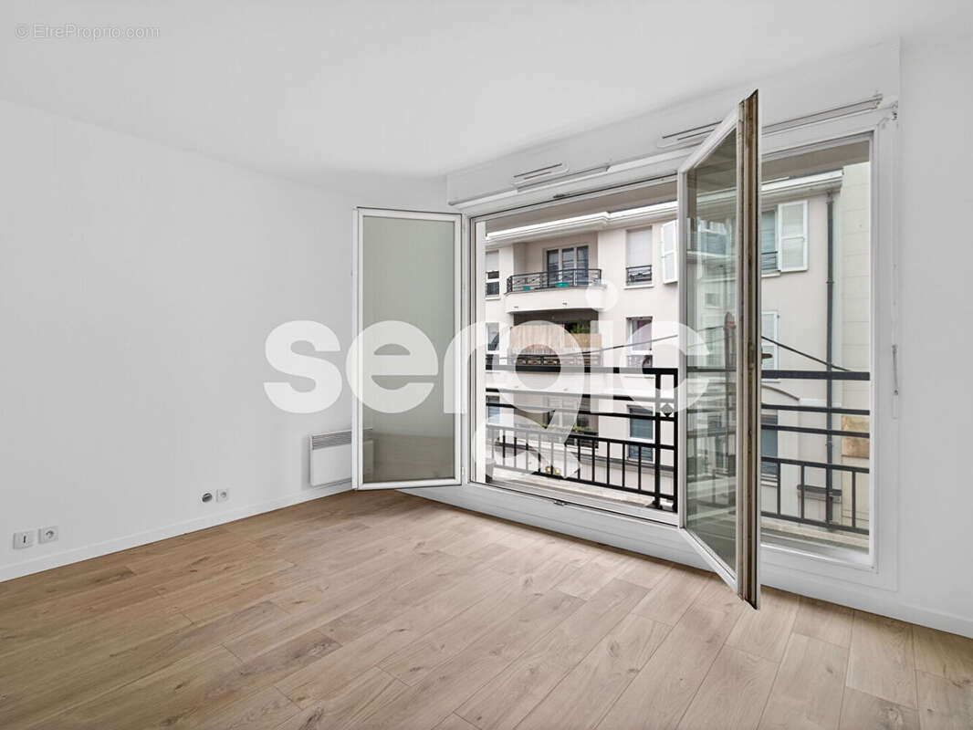 Appartement à LES LILAS