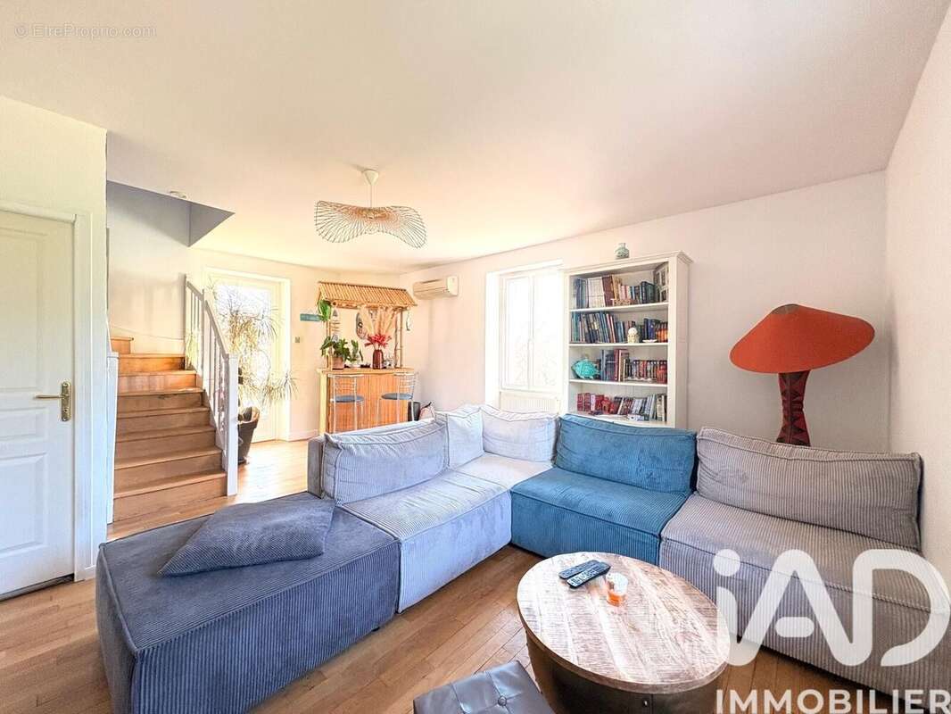 Maison 142 m² à Latouille-Lentillac  - photo 8