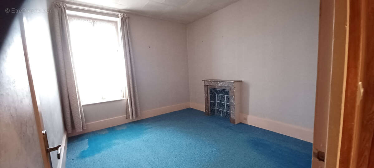 Maison à SAINT-LEOPARDIN-D&#039;AUGY