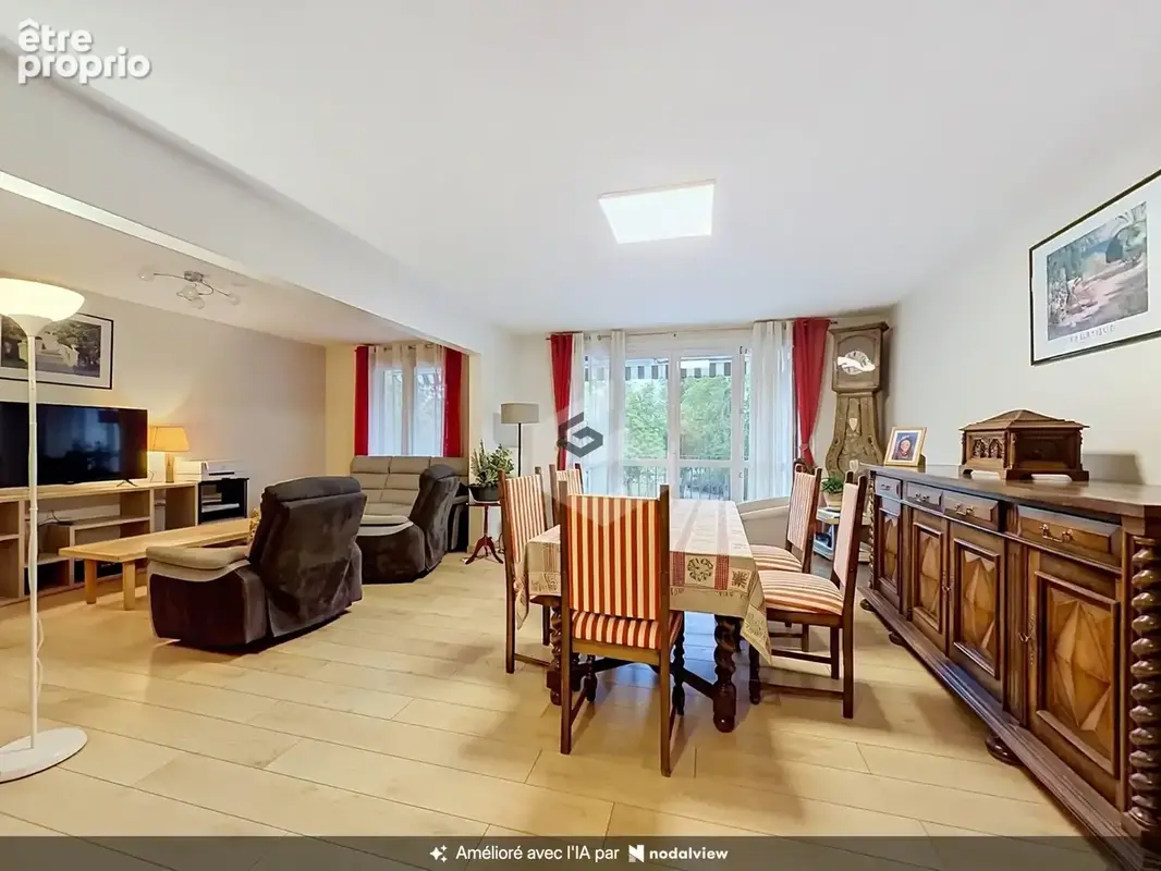 Appartement 6 pièces 140 m² à vendre à Reims (51100) - photo 2