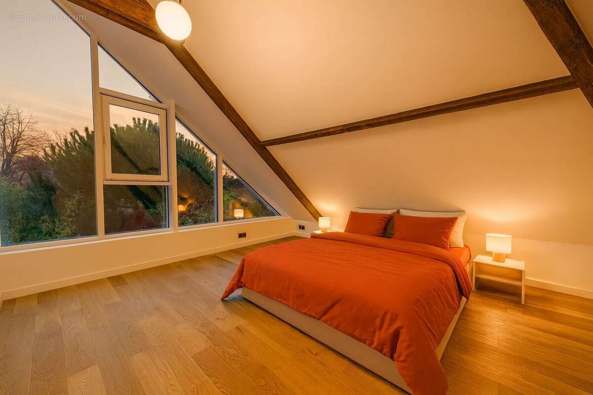 Maison à BOULOGNE-BILLANCOURT