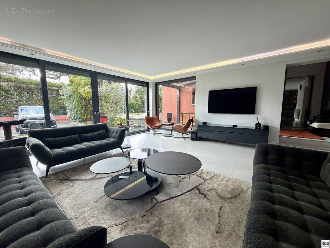 Maison à MONTLIGNON