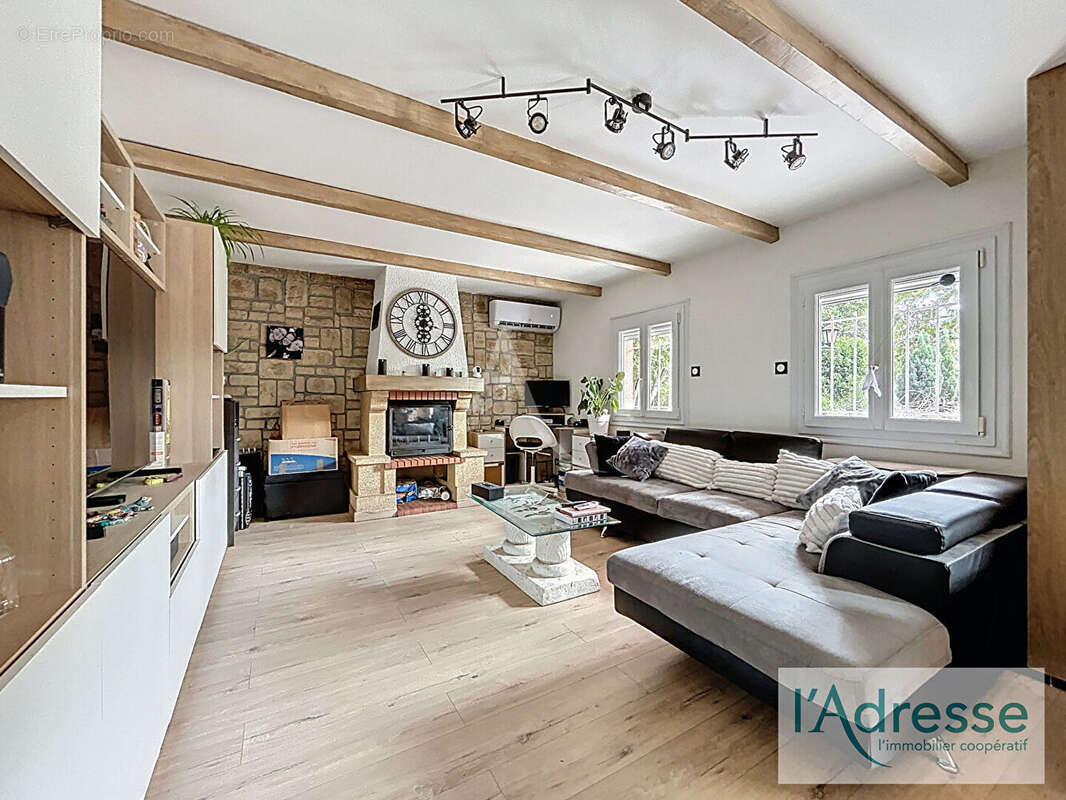 Maison à BRUGUIERES