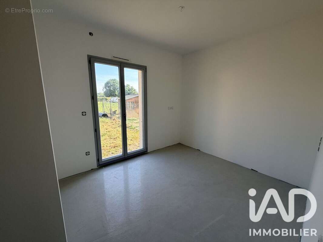 Maison 100 m² à Monthelon  - photo 8