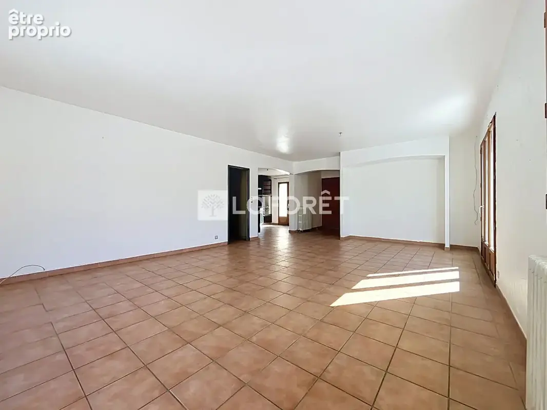 Maison 5 pièces 112 m² à vendre à Ponteilla (66300) - photo 7