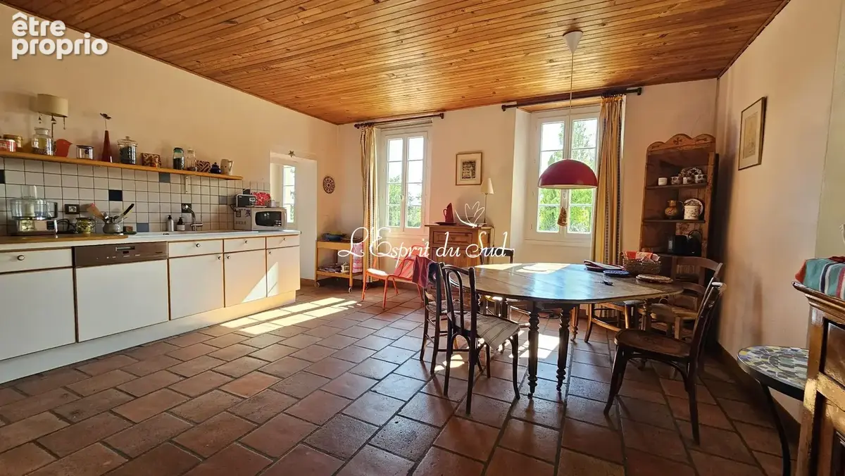 Maison 340 m² à Grazac  - photo 5