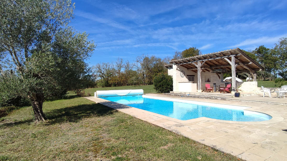 Maison à MONTAIGU-DE-QUERCY