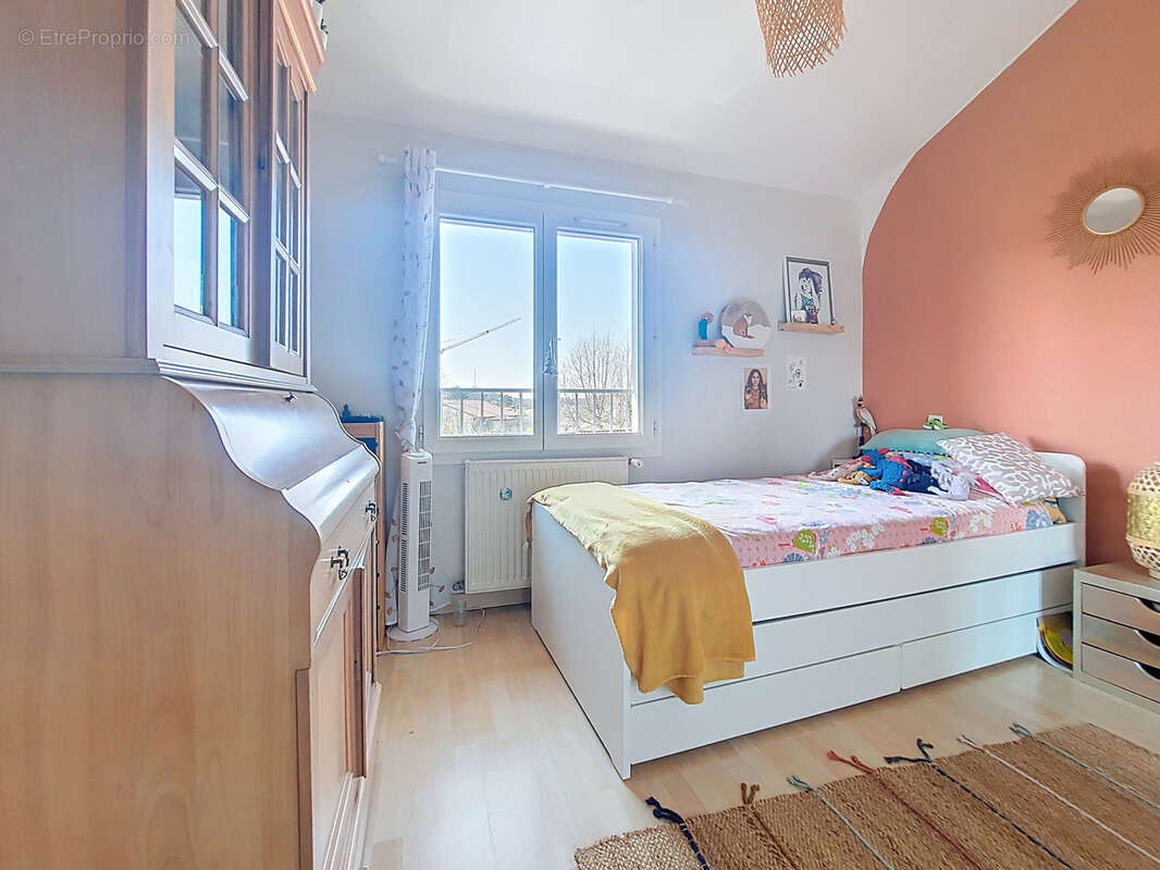 Maison à SAINT-SYMPHORIEN-D'OZON